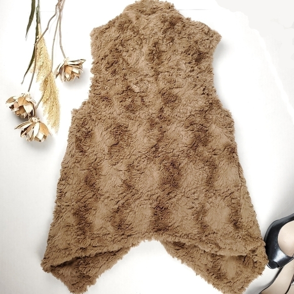 New Dylan Tan Brown plush Poly Fleece sz Xs - Picture 3 of 10